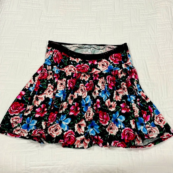 Super Soft by Torrid Floral Top 🌸🌸 - Picture 4 of 4